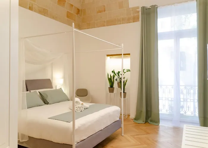 Apulialux - San Lorenzo Luxury Apartment Con Jacuzzi In Centro